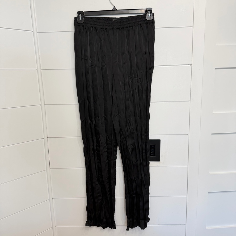 Boa because of Alice Black Pleated silky Pull On Pants Size Medium 23751 - Picture 4 of 12